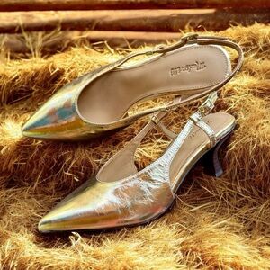 The Debbie Slingback Pump in Metallic Leather
